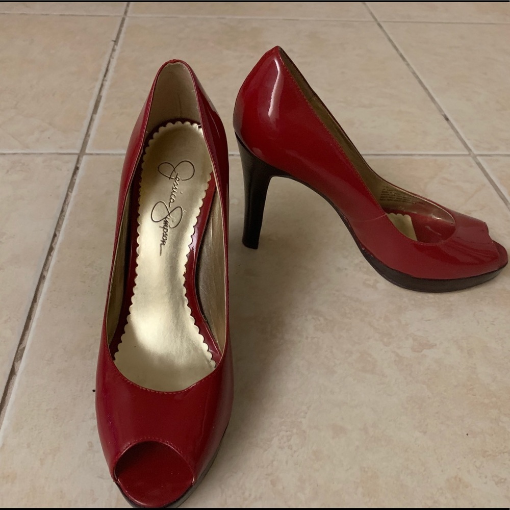 JS peep toe red patent pumps size  7.5